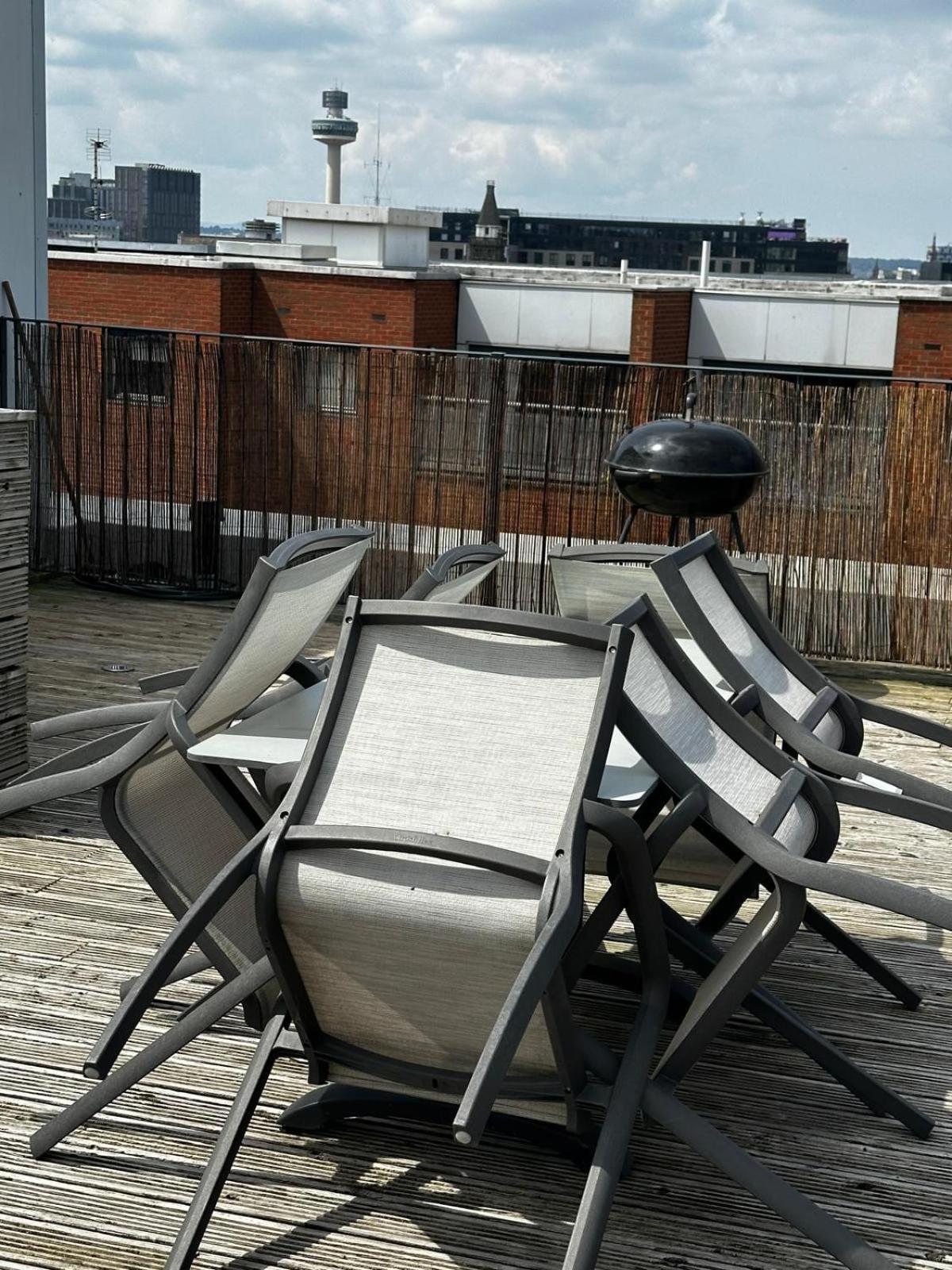 Penthouse - Liverpool City Centre - Nhs Stays - Liverpool Royal Hospital المظهر الخارجي الصورة